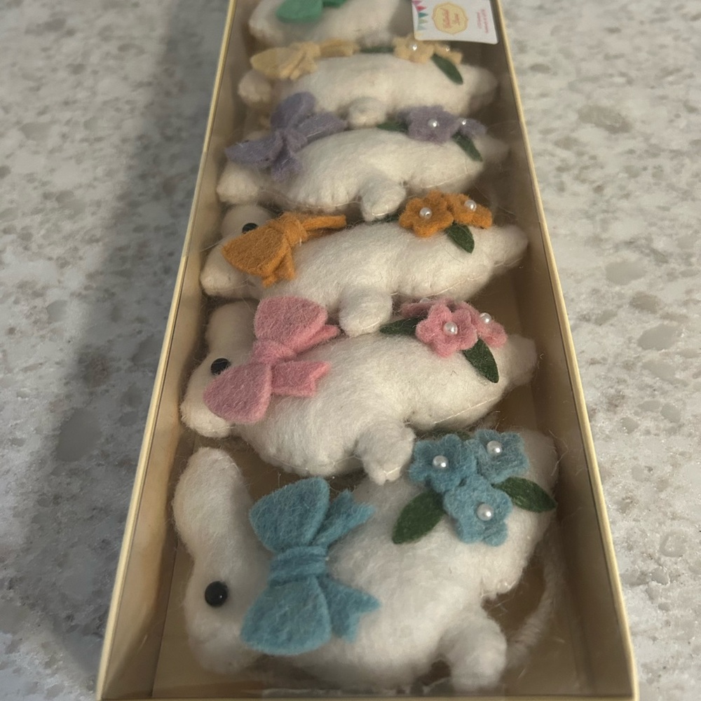 “New” Cottontail Lane Charming White Bunny Garland with Colorful Accents